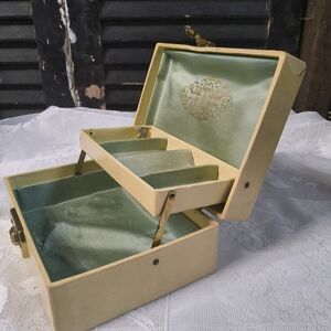 Vintage Cream Jewelry Box with Sage Green Lining